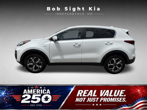Snow White Pearl 2022 Kia Sportage LX