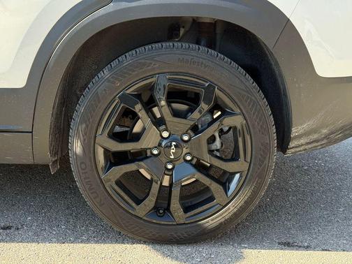 2024 Kia Seltos X-Line