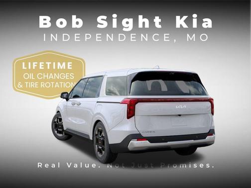 Snow White Pearl 2026 Kia Carnival EX