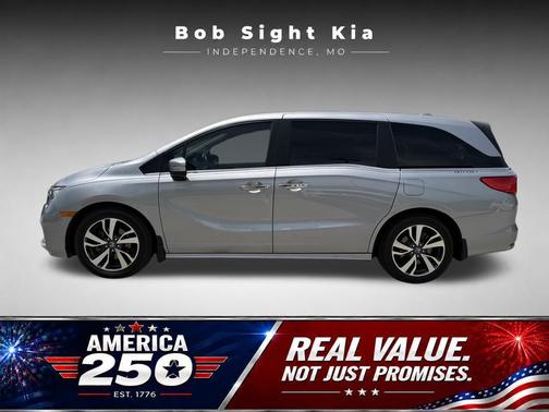 Silver 2022 Honda Odyssey Touring