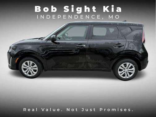 Fusion Black 2023 Kia Soul LX