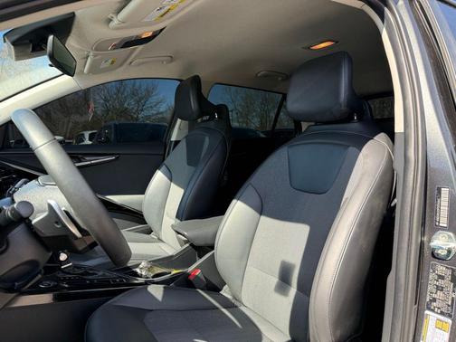 2023 Kia Niro EX