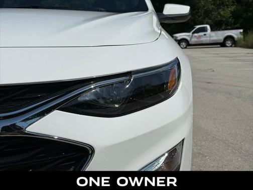 2023 Chevrolet Malibu FWD RS