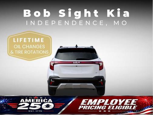 Clear White/Black Roof 2026 Kia Seltos S
