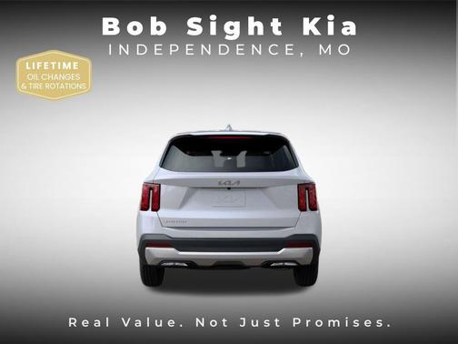 Glacial White Pearl 2026 Kia Sorento LX