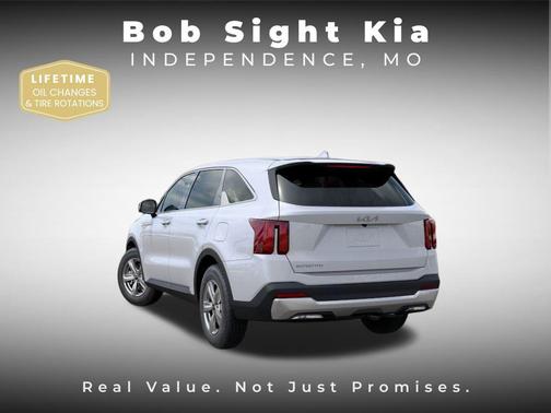 Glacial White Pearl 2026 Kia Sorento LX