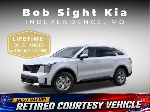 Glacial White Pearl 2026 Kia Sorento LX