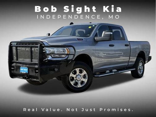 Billet Silver Metallic Clearcoat 2023 RAM 2500 Big Horn Crew Cab 4x4 6'4' Box