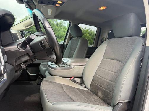 Bright Silver Metallic Clearcoat 2015 RAM 1500 Big Horn