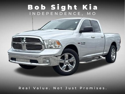 Bright Silver Metallic Clearcoat 2015 RAM 1500 Big Horn