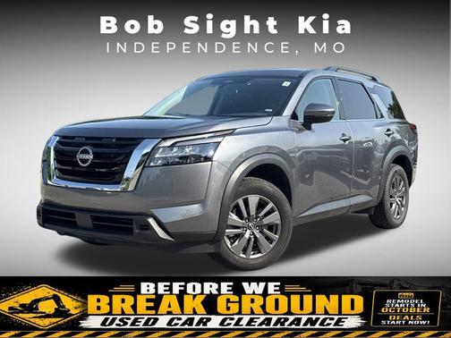 Gun Metallic 2024 Nissan Pathfinder SV 4WD