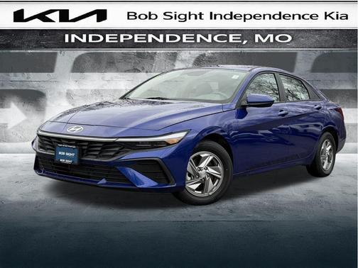 2024 Hyundai ELANTRA SE