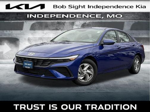 2024 Hyundai ELANTRA SE