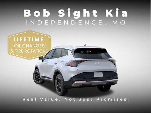Glacial White Pearl 2026 Kia Sportage EX