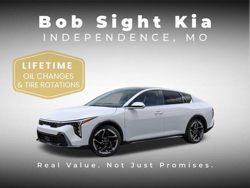Snow White Pearl 2025 Kia K4 GT-Line