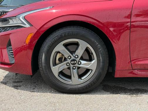 Passion Red 2021 Kia K5 LXS