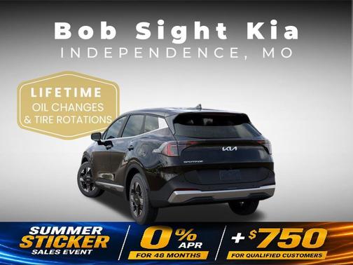 Ebony Black 2026 Kia Sportage LX