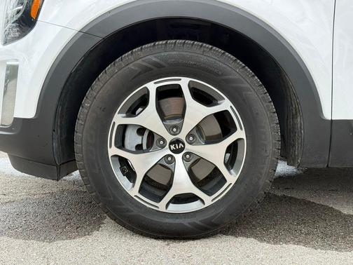 Glacial White Pearl 2021 Kia Telluride EX