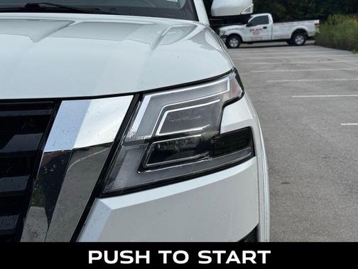 2023 Nissan Armada SL 4WD