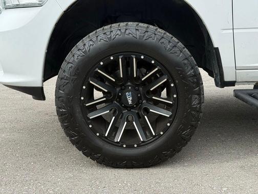 Bright White Clearcoat 2019 RAM 1500 Express