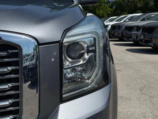 Satin Steel Metallic 2018 GMC Yukon Denali
