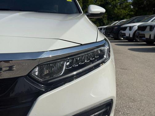 Platinum White Pearl 2018 Honda Accord EX-L 2.0T