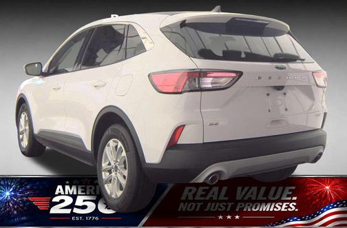 Oxford White 2021 Ford Escape SE