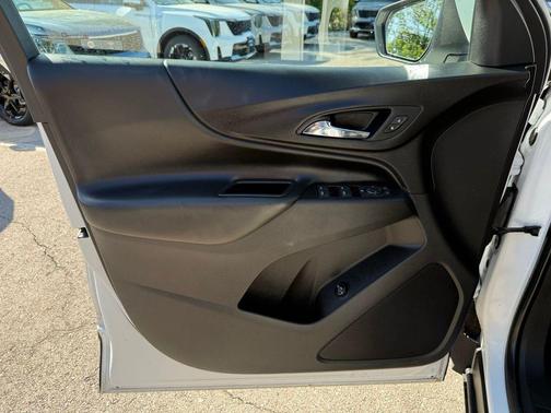 Summit White 2019 Chevrolet Equinox 1LT