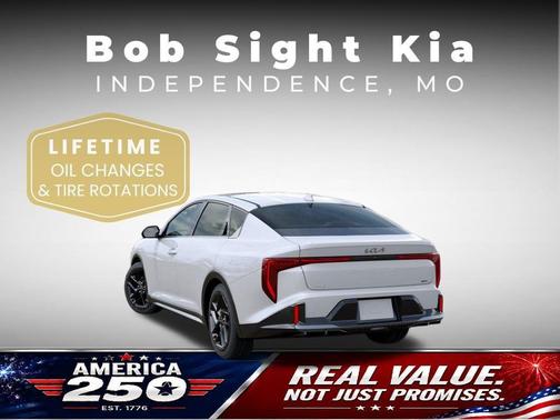 Snow White Pearl 2026 Kia K4 GT-Line Turbo