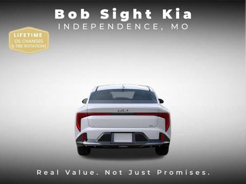 Snow White Pearl 2026 Kia K4 GT-Line Turbo