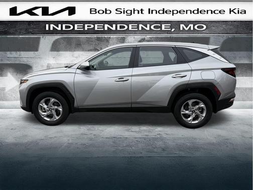 2023 Hyundai TUCSON SE