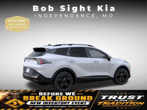 Glacial White Pearl 2026 Kia Sportage X-Line