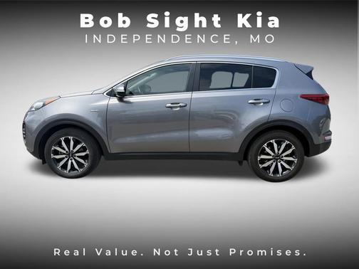 Mineral Silver 2017 Kia Sportage EX