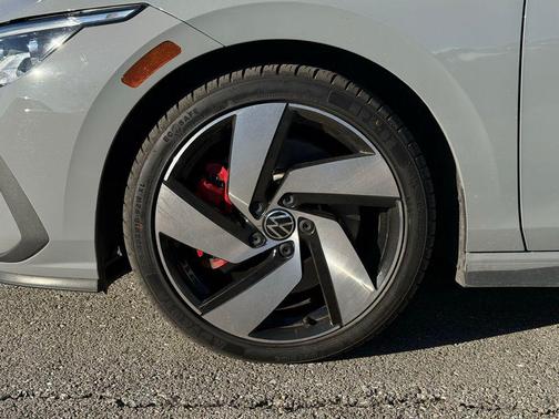 2024 Volkswagen Golf GTI 2.0T S DSG