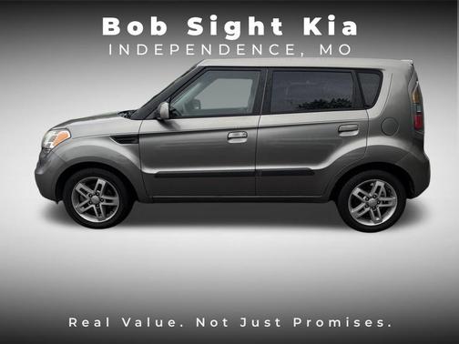 Titanium 2010 Kia Soul +