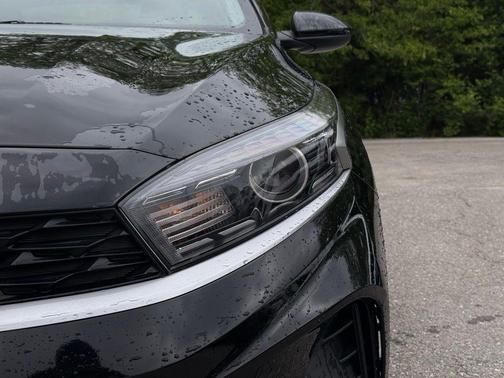 Aurora Black 2024 Kia Forte LXS