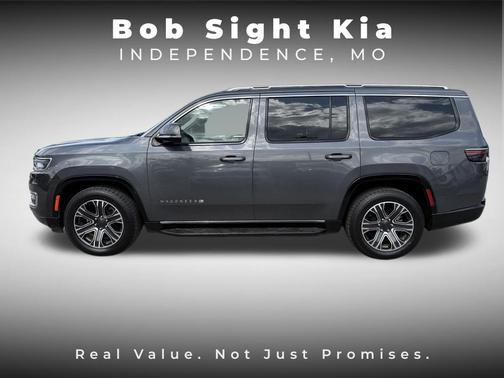 Baltic Gray Metallic Clearcoat 2022 Jeep Wagoneer Series III 4x4