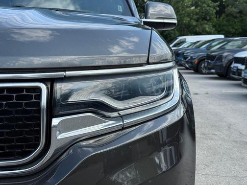 Baltic Gray Metallic Clearcoat 2022 Jeep Wagoneer Series III 4x4