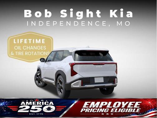 Snow White Pearl 2027 Kia Seltos S