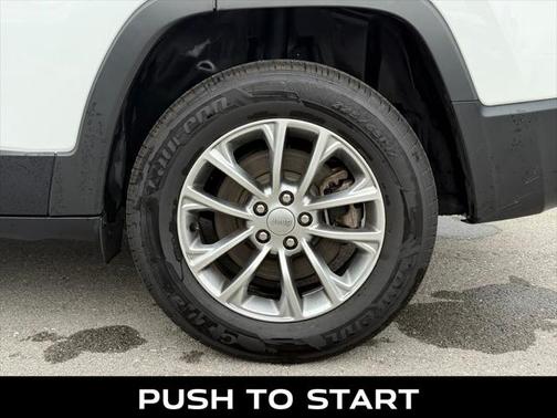 2022 Jeep Cherokee Latitude Lux