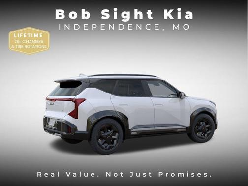 Snow White Pearl 2027 Kia Seltos X-Line S