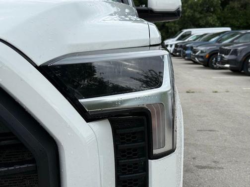 Ice 2024 Toyota Tundra SR5