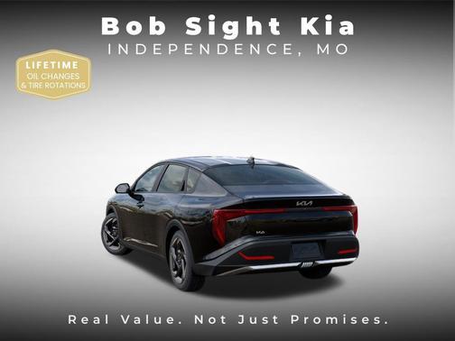 Aurora Black 2026 Kia K4 EX