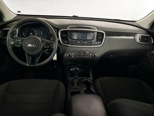 Ebony Black 2016 Kia Sorento LX