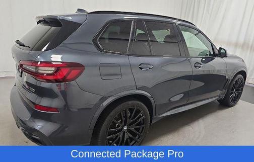 2022 BMW X5 M50i