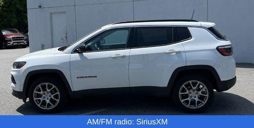 2022 Jeep Compass Latitude Lux