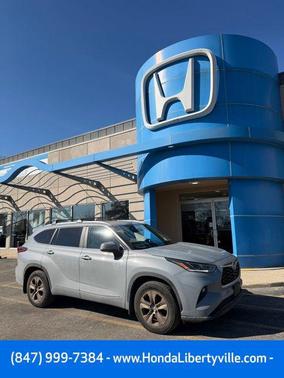 2023 Toyota Highlander Hybrid XLE