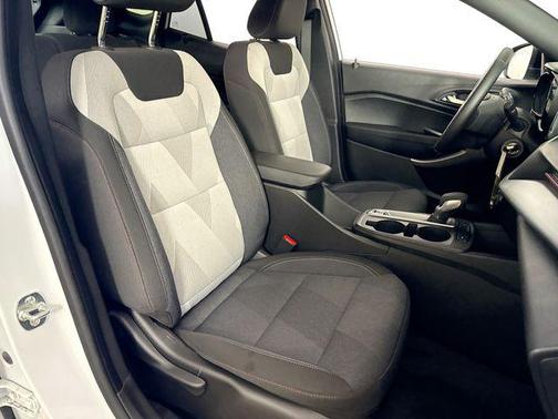 2025 Chevrolet Trax FWD 1RS