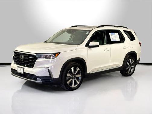 2023 Honda Pilot Touring 8-Passenger