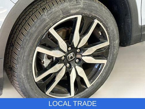 2022 Honda Pilot Touring 8-Passenger